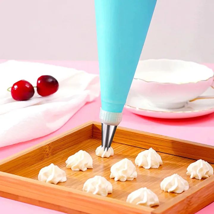 Cakeware 15 piece cake decorating set frosting icing piping bag tips with steel nozzles ardrop28035975